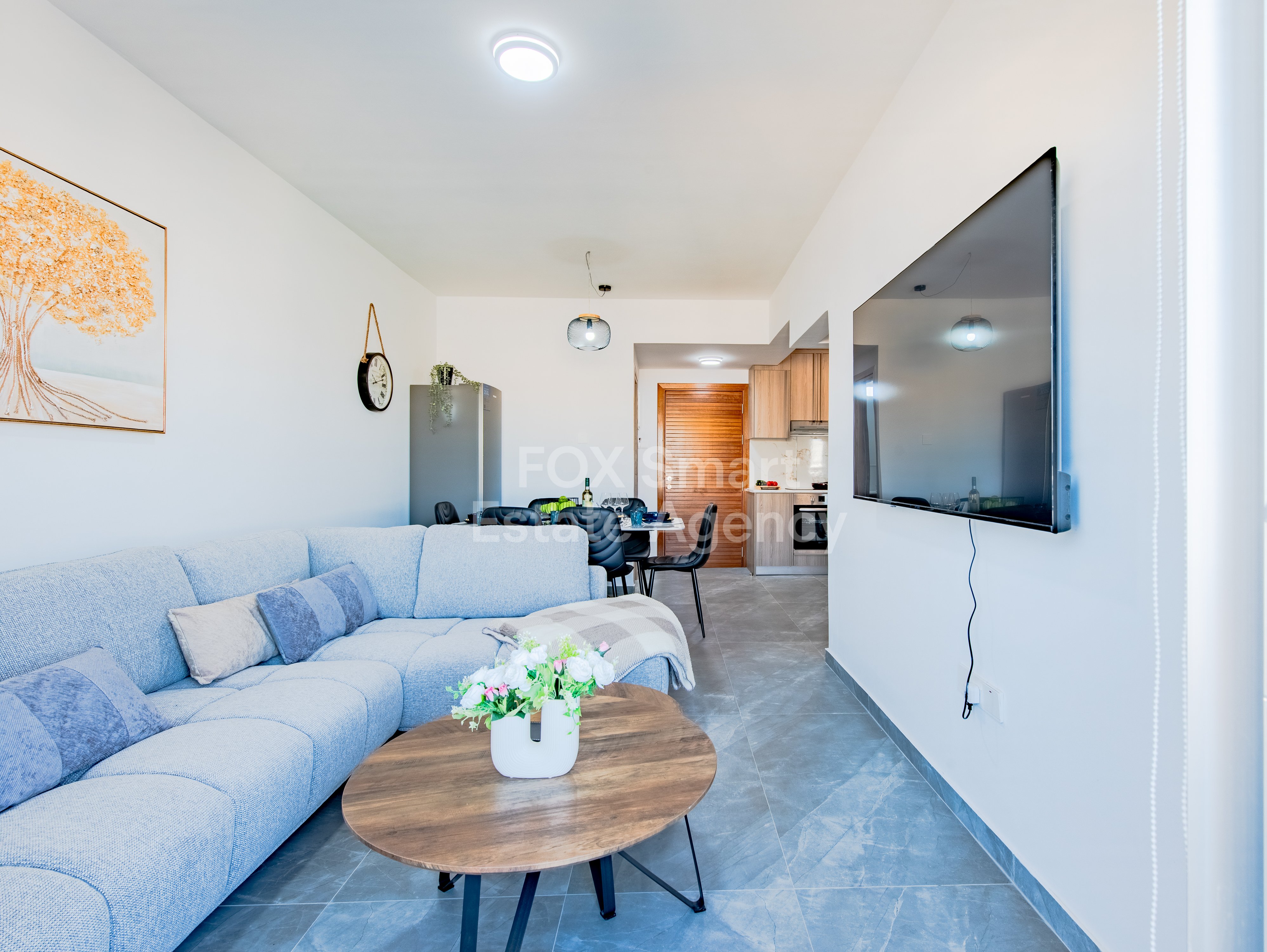 Fully renovated modern apartment near Larnaca Finikoudes