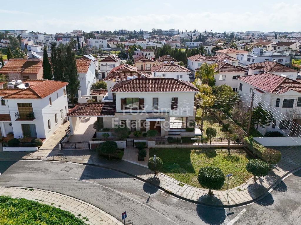 Luxury five-bedroom house in Egkomi, Nicosia for sale