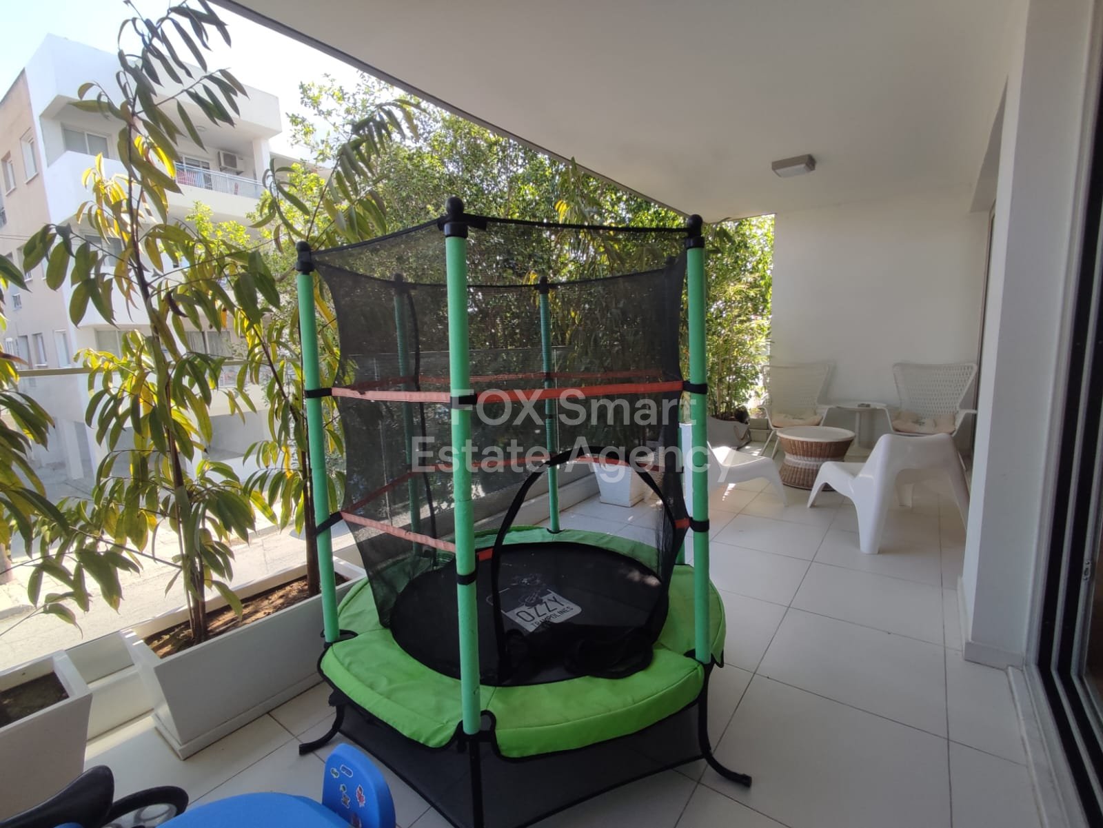 Spacious 2-Bedroom Apartment near Alpha Mega Akropolis