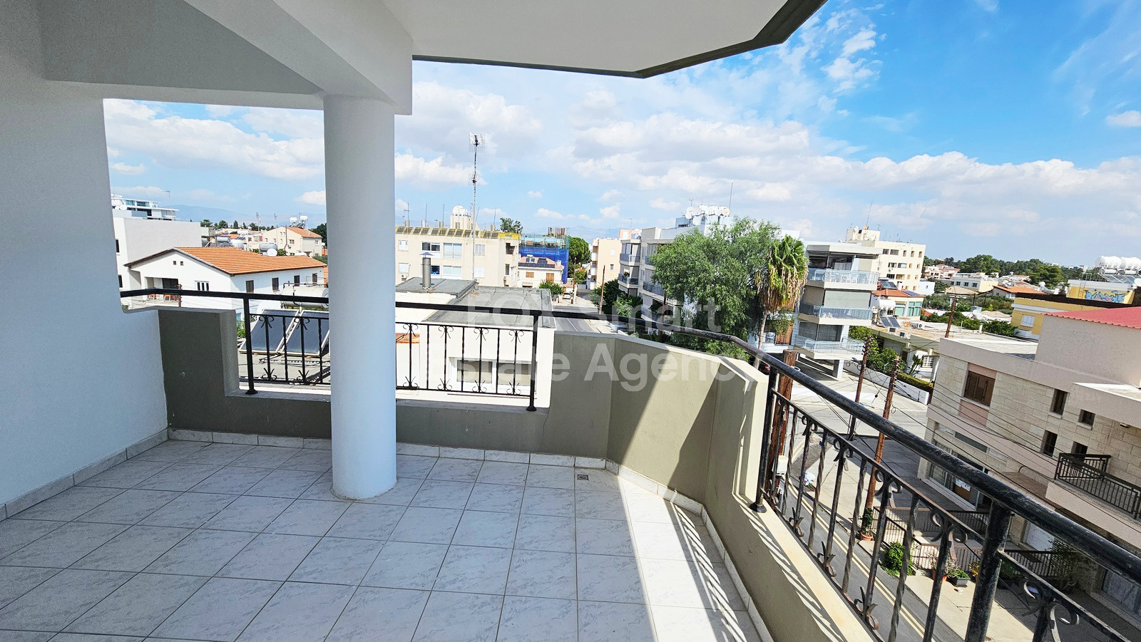Apartment, For Sale, Nicosia, Strovolos  3 Bedrooms 2 Bathro.....
