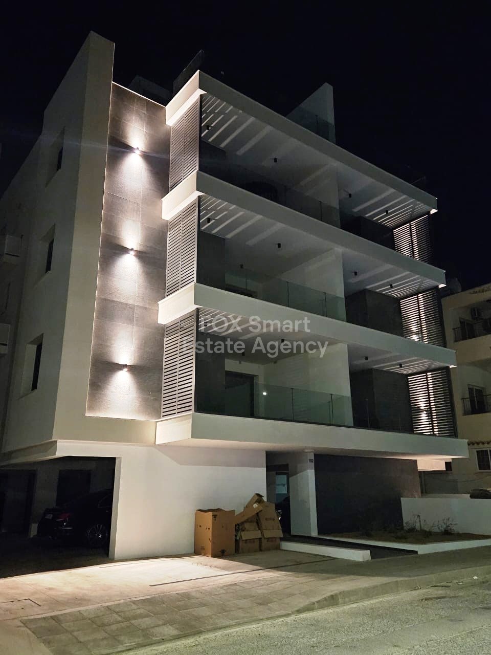 2 Bedroom Ready to Move In, with Roof Garden, Apartment For Sale in Larnaca, Salamina stadium area