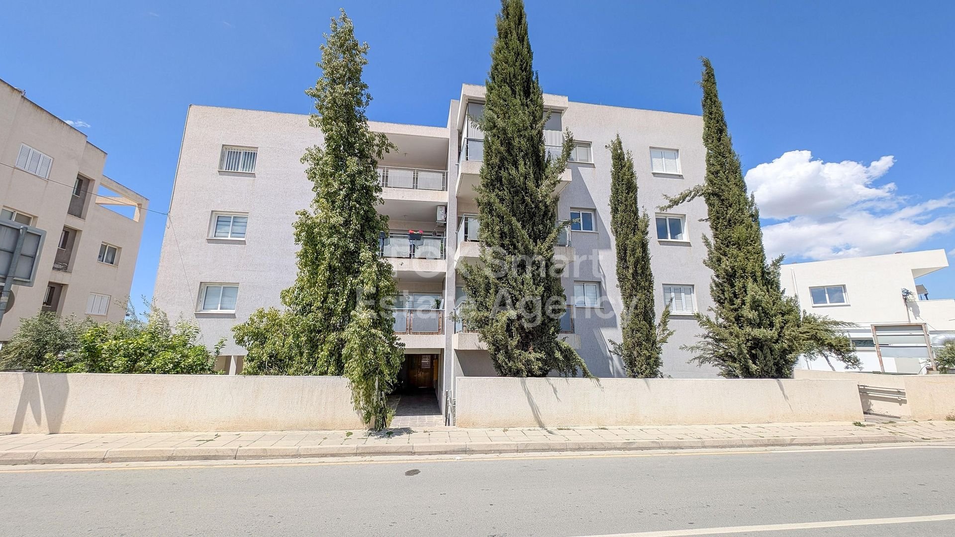 Apartment in Geri - view 1