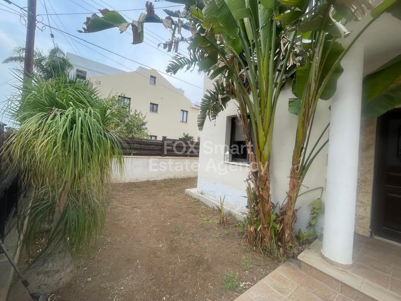 Spacious 4-Bedroom Home in Vergina – Quiet Residential Area