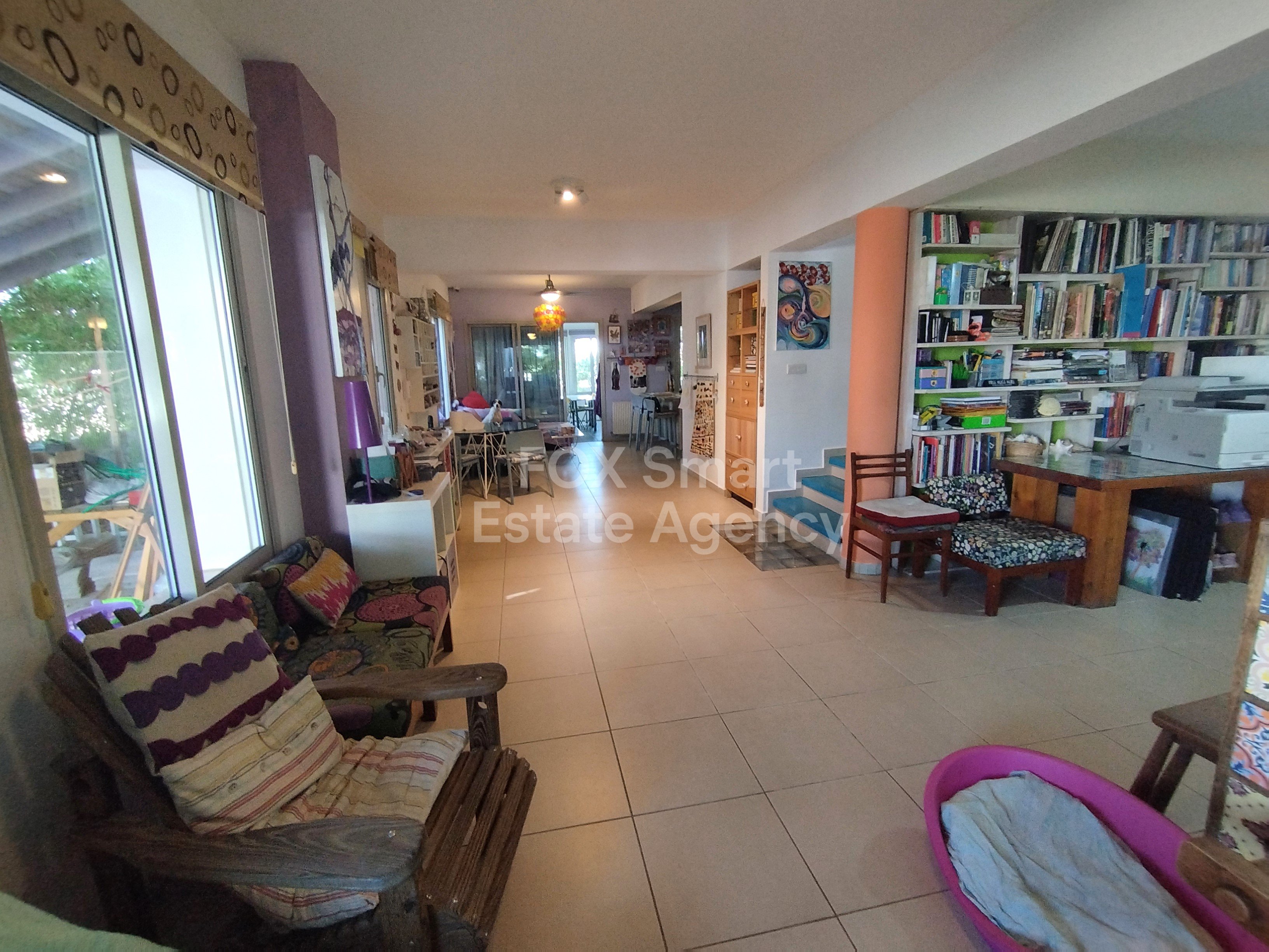 Space, Comfort & Location – 4-Bedroom Residence with Attic & Courtyard