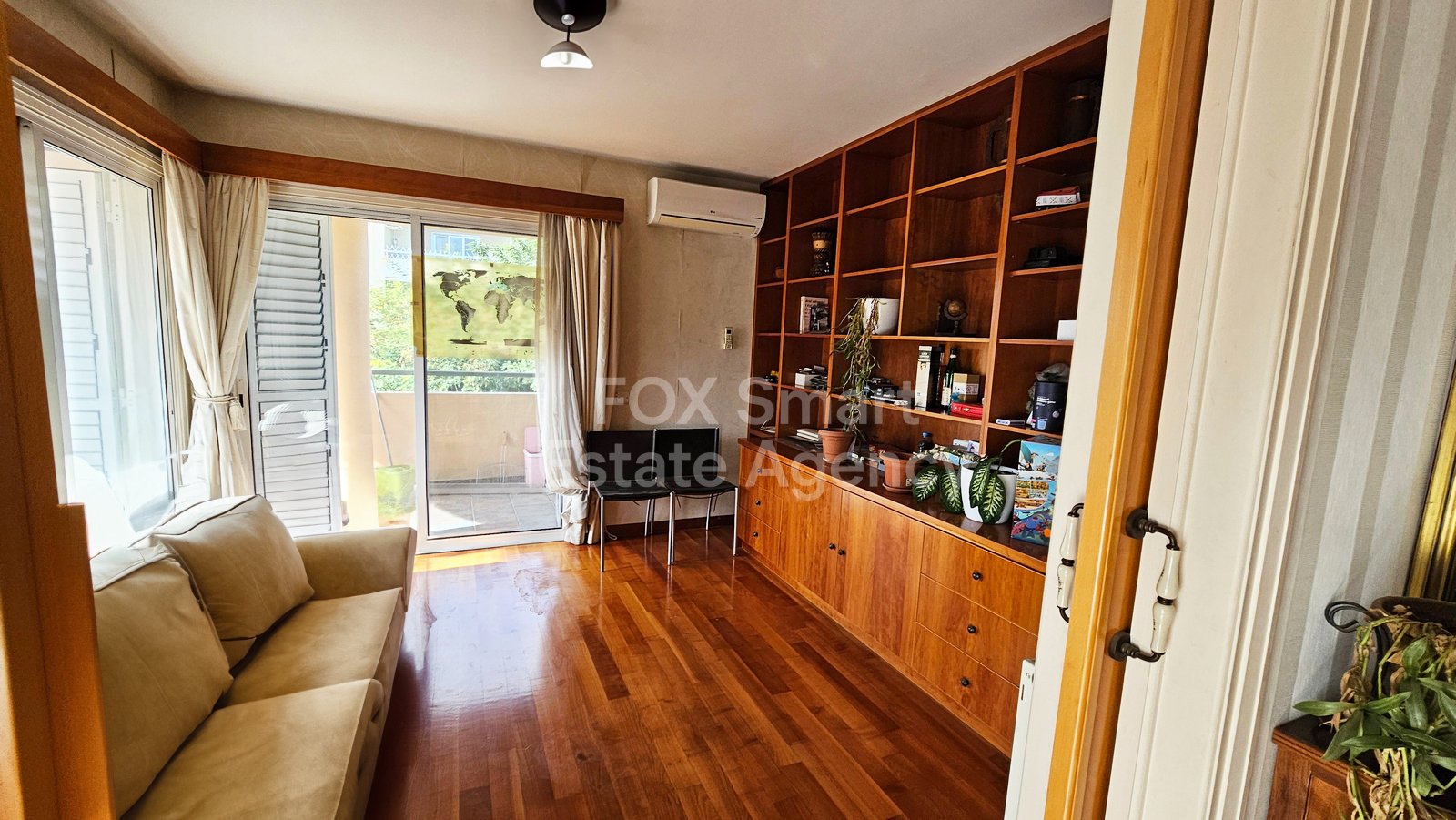 Fully furnished 3-Bedroom Penthouse for rent in Agioi Omologites with lovely view