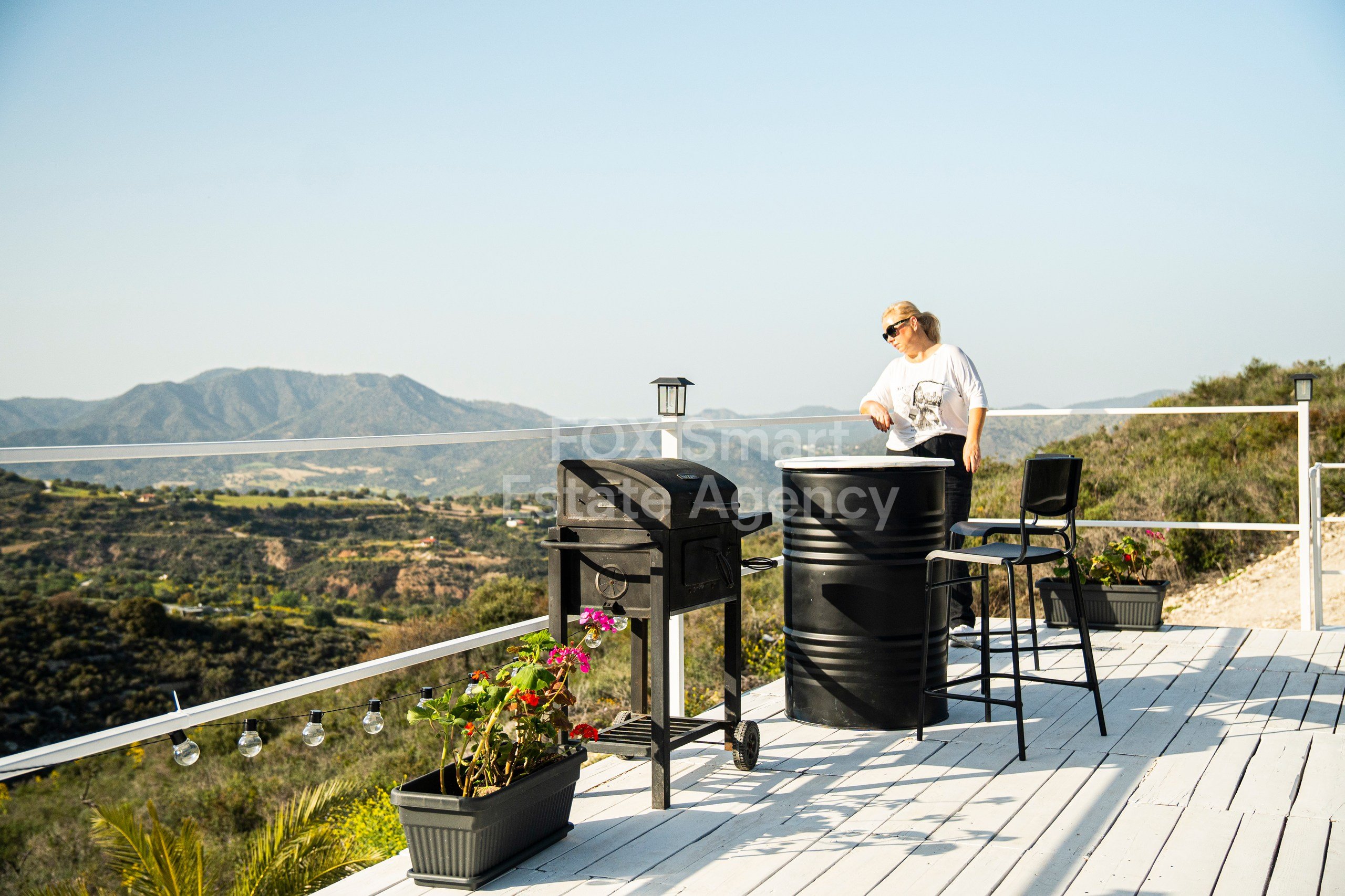Unique 3-Bedroom Container Home with Breathtaking Views & Rooftop BBQ –  Lefkara Kato, Larnaca |