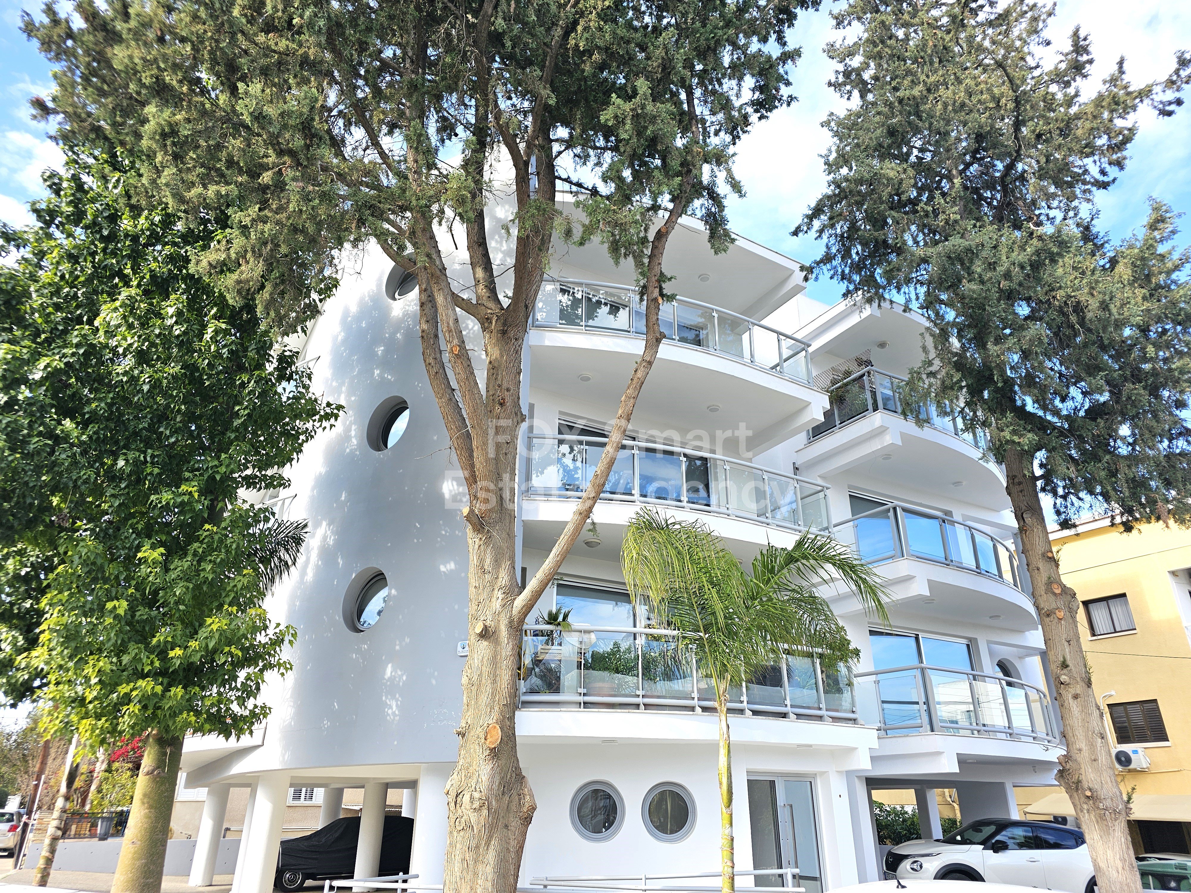 Amazing Fully Furnished 2 Bedroom Apartment in Aglantzia, Nicosia (Rent includes common expenses, internet and cable tv)