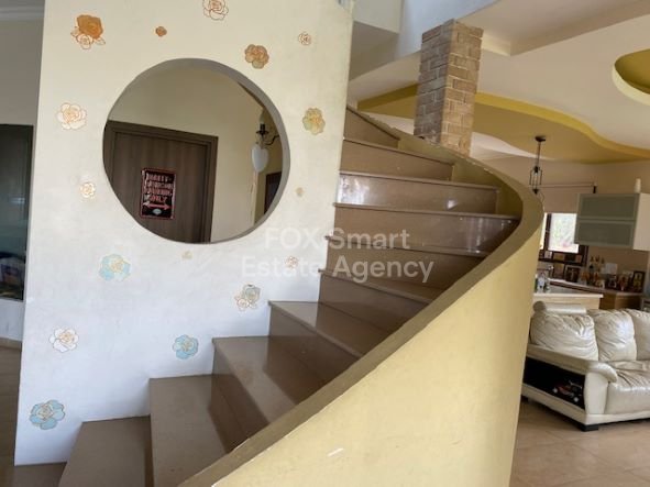 4-Bedroom Elevated Residence with Panoramic Coastal & Mountain Views in Anglisidies