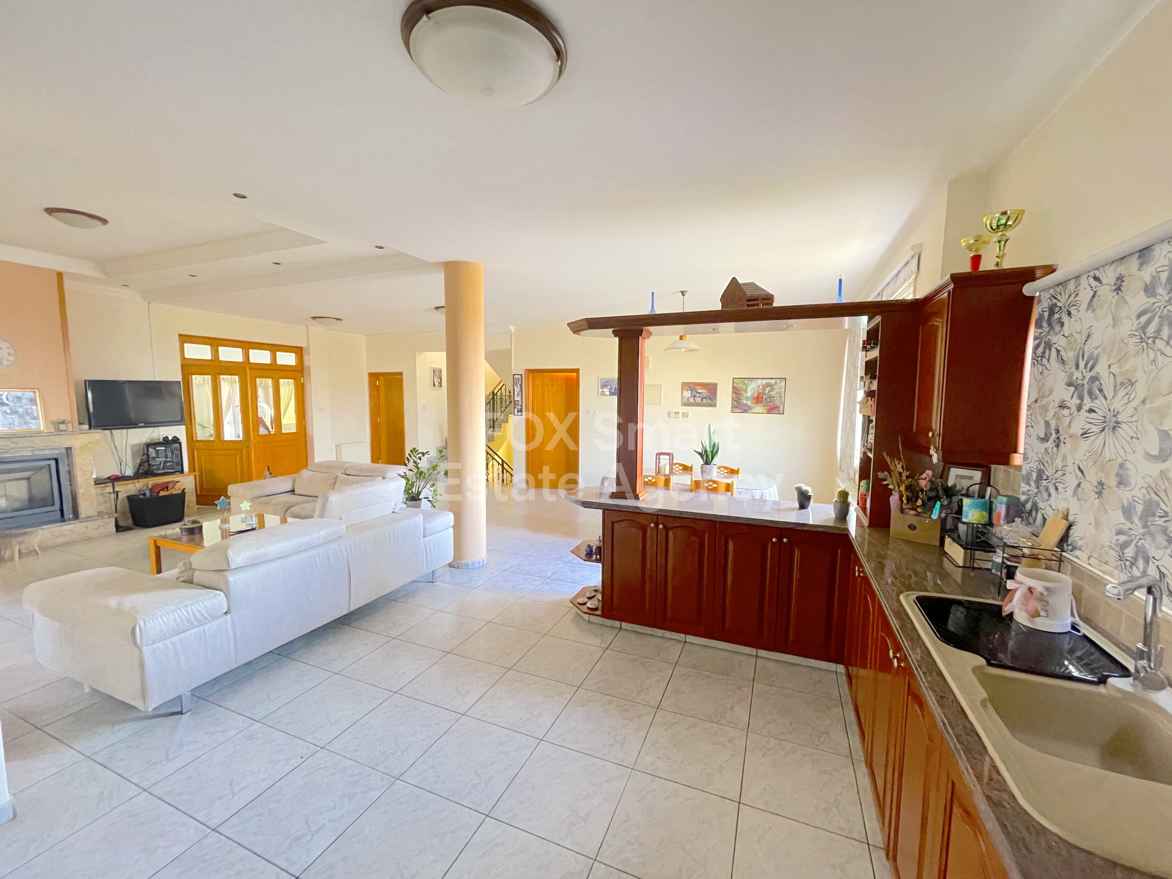 Experience Elevated Living: Where Comfort Meets Scenic Splendor