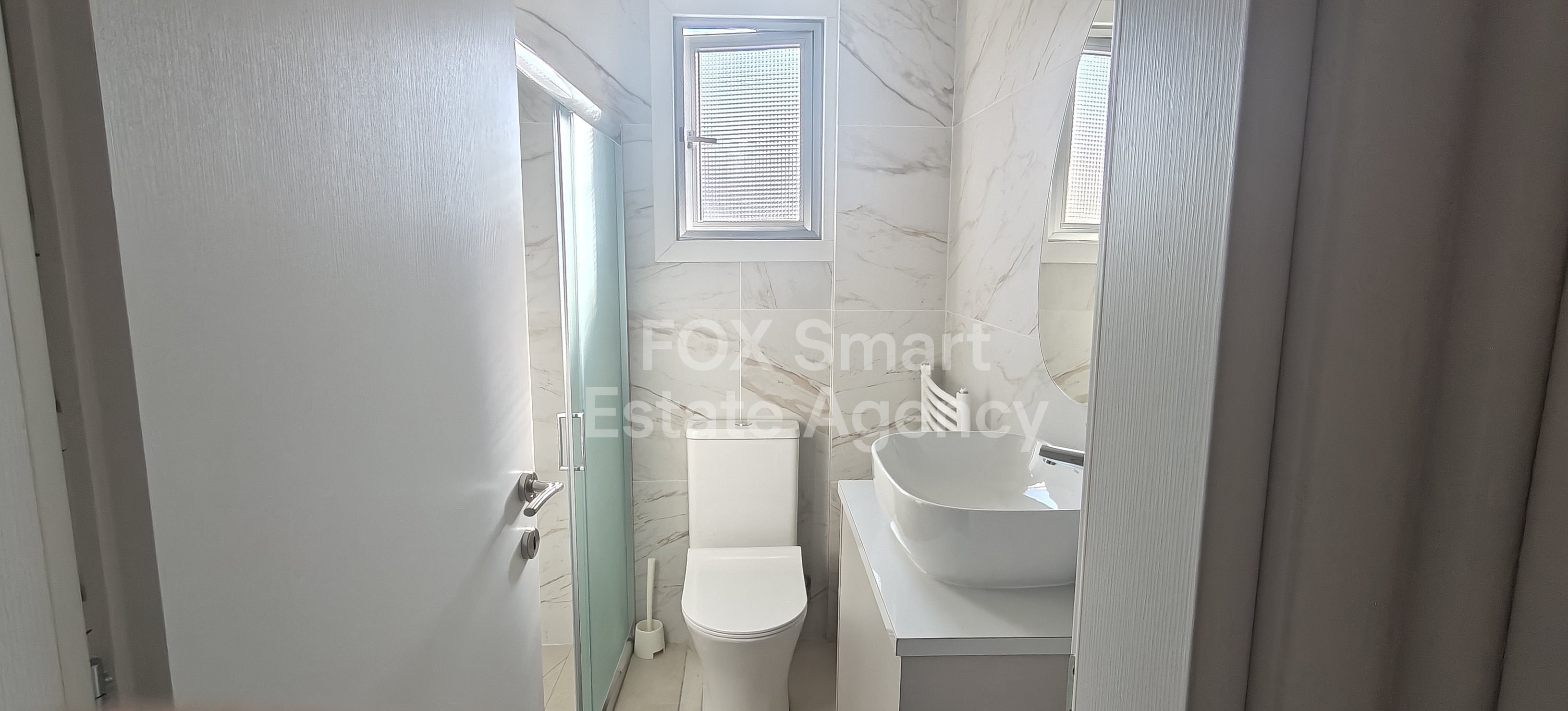 Just renovated Spacious Bright and Airy 3 bedroom apartment.