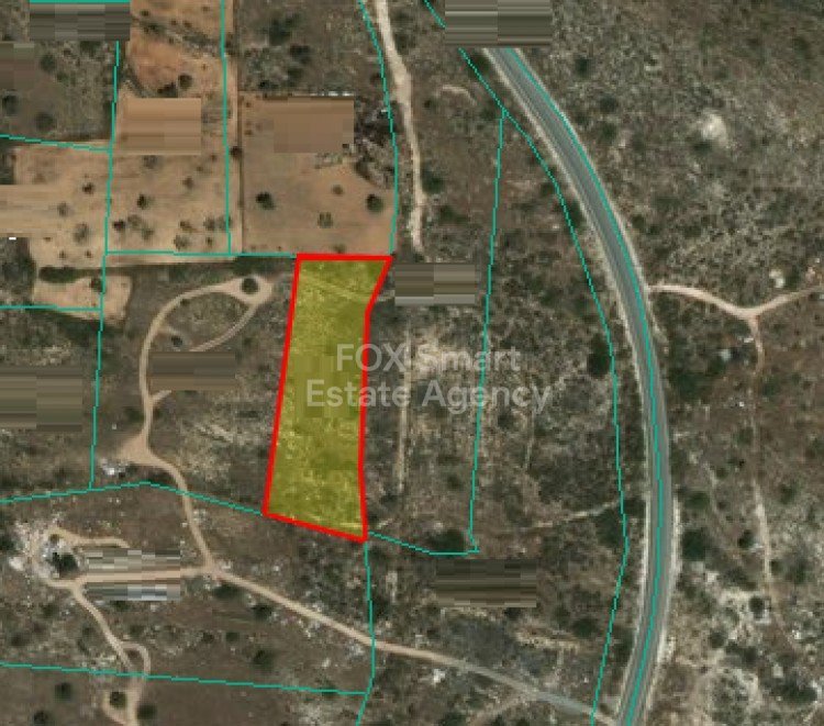 Land in Ayios Athanasios (quarter)