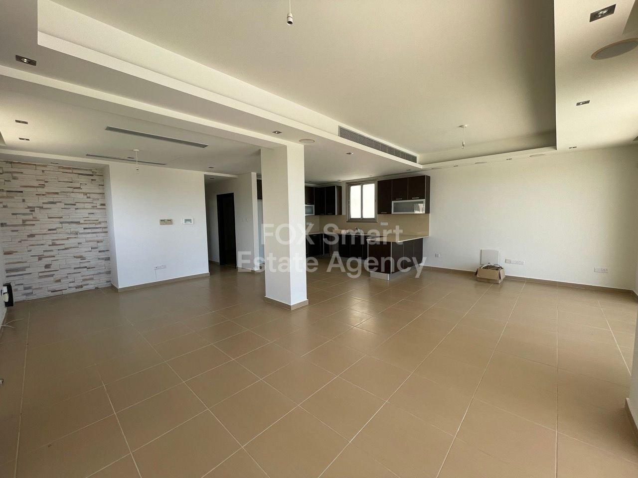 Beachside 3-Bedroom Apartment with Private Pool in Pervolia, Larnaca