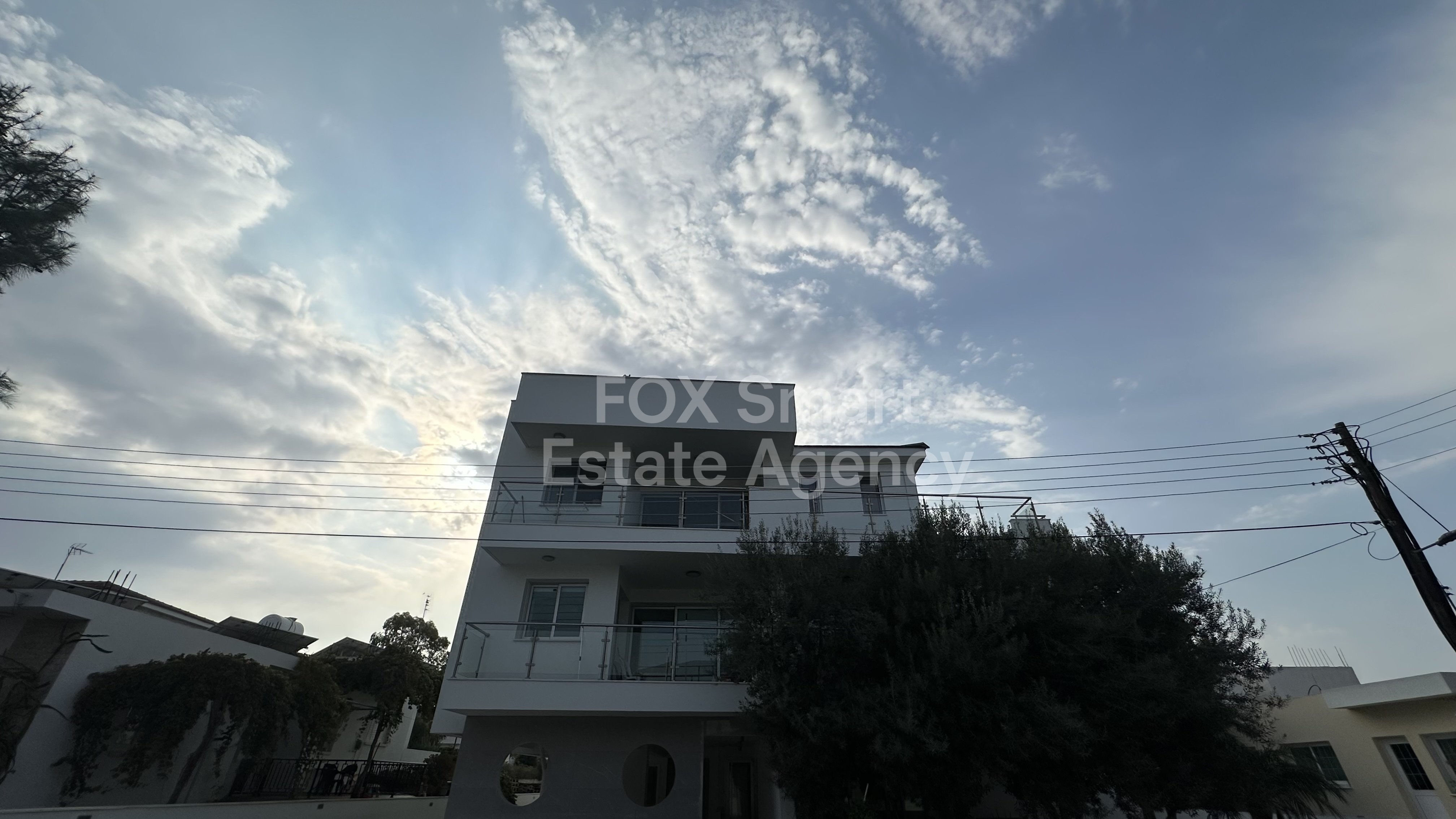 Two Bedroom Apartment in Makedonitissa