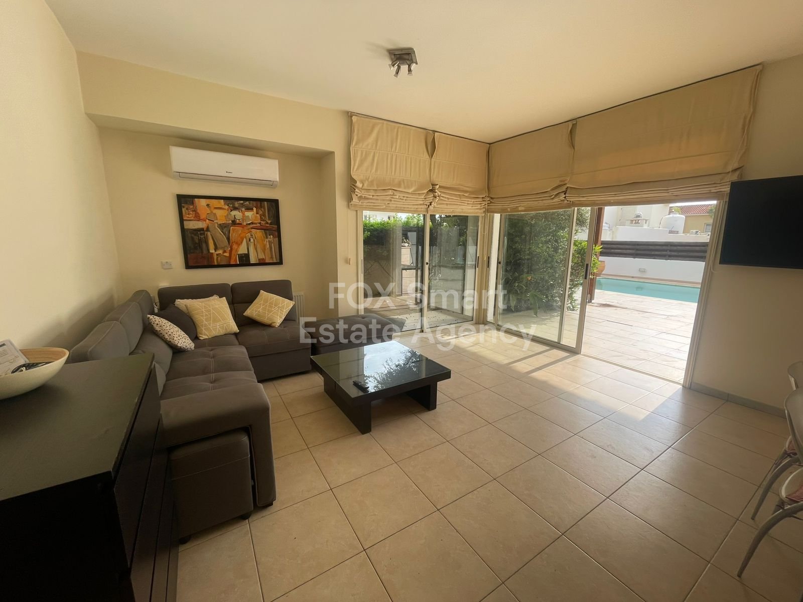 Relaxed Coastal Living: 3-Bedroom Villa Steps from the Beach in Pyla