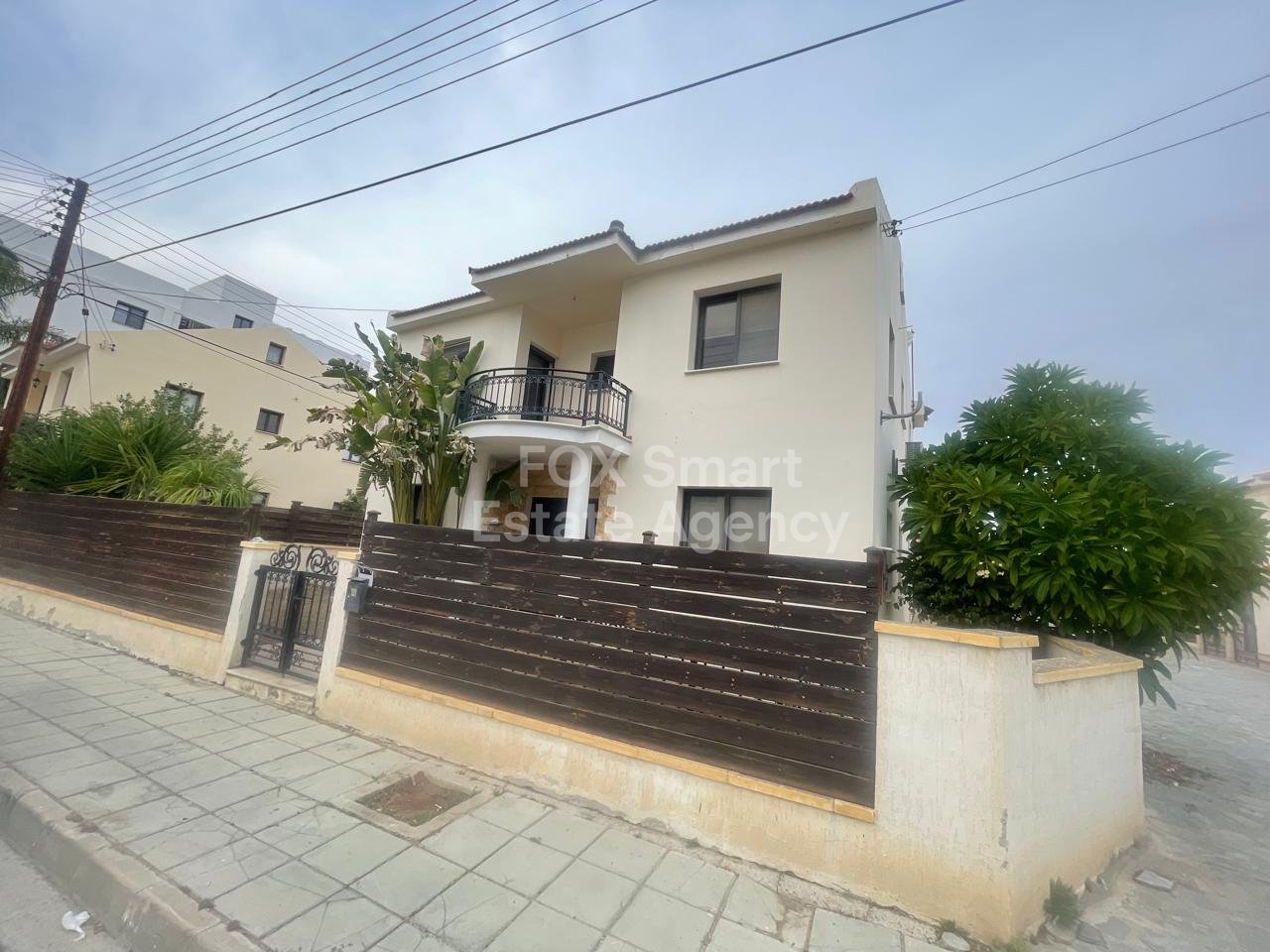 Spacious 4-Bedroom Home in Vergina – Quiet Residential Area