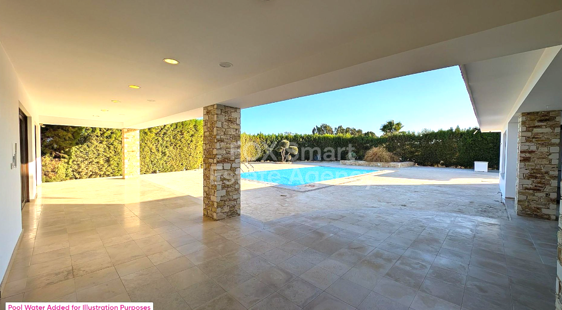 Five bedroom house for sale, Dromolaxia.