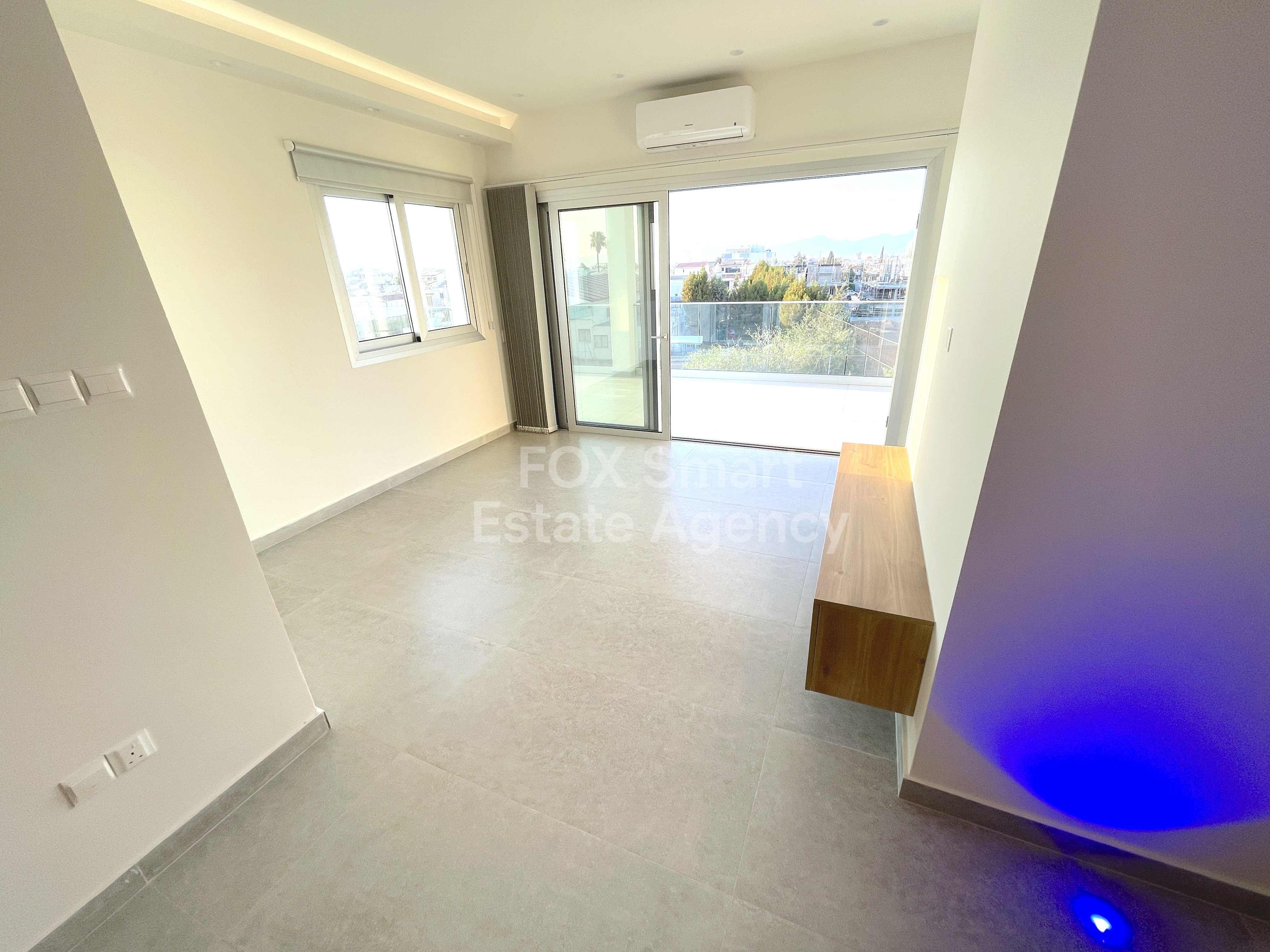 Charming Top-Floor 2-Bedroom Apartment with Expansive Balcony Near American Medical Center in Strovolos!