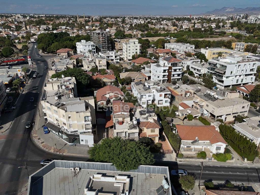 House in Nicosia - Image 3
