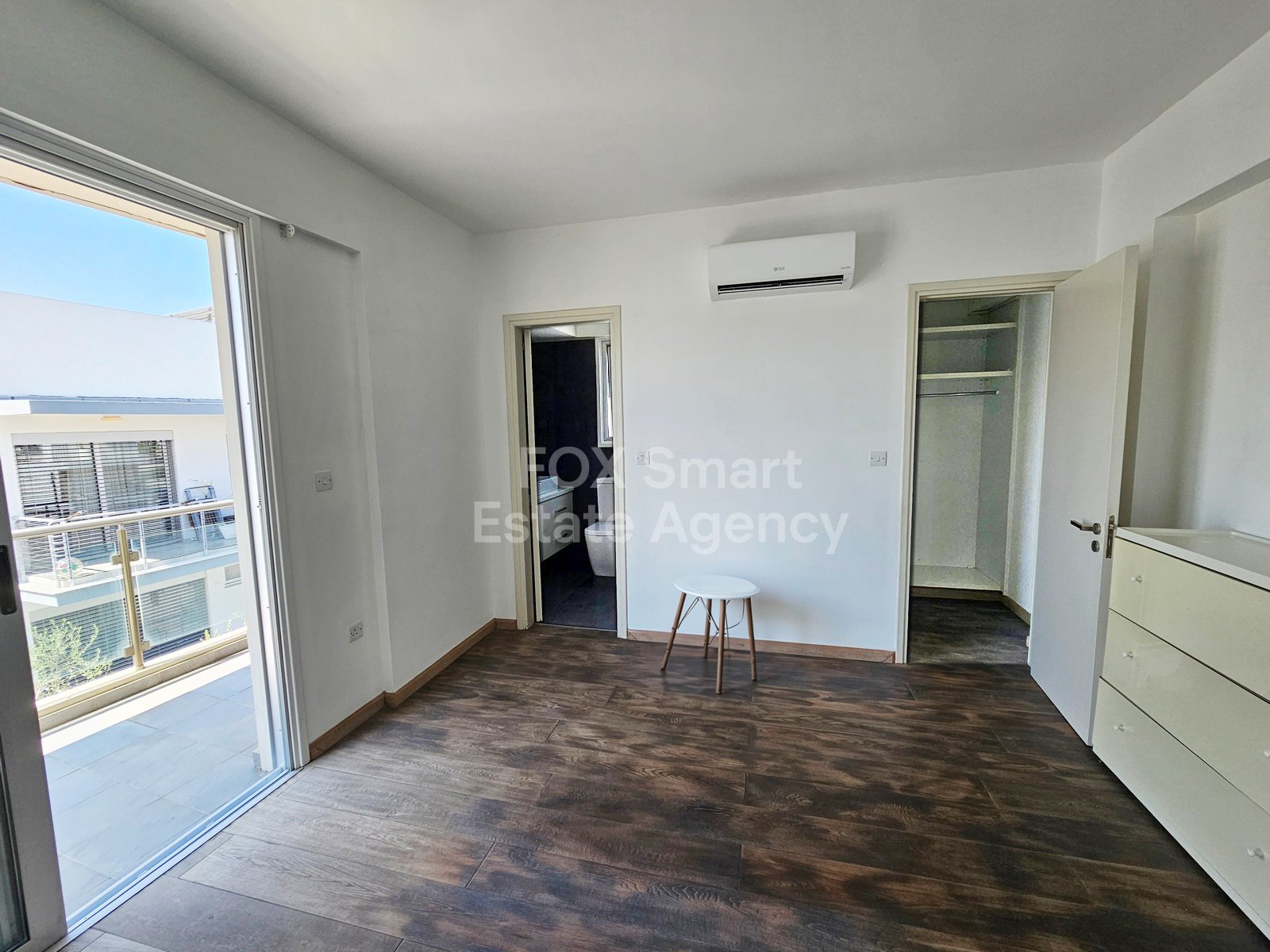 Three bedroom whole floor Penthouse apartment