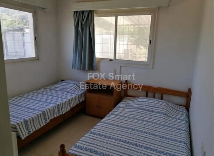 Detached house in over 14000sqm land, between Sia and Alambra