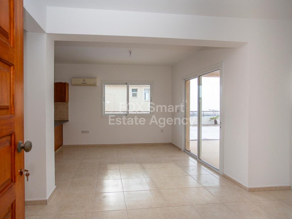 House in Tala - Image 5